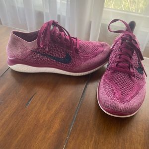 Nike Free Flyknit Magenta size 8